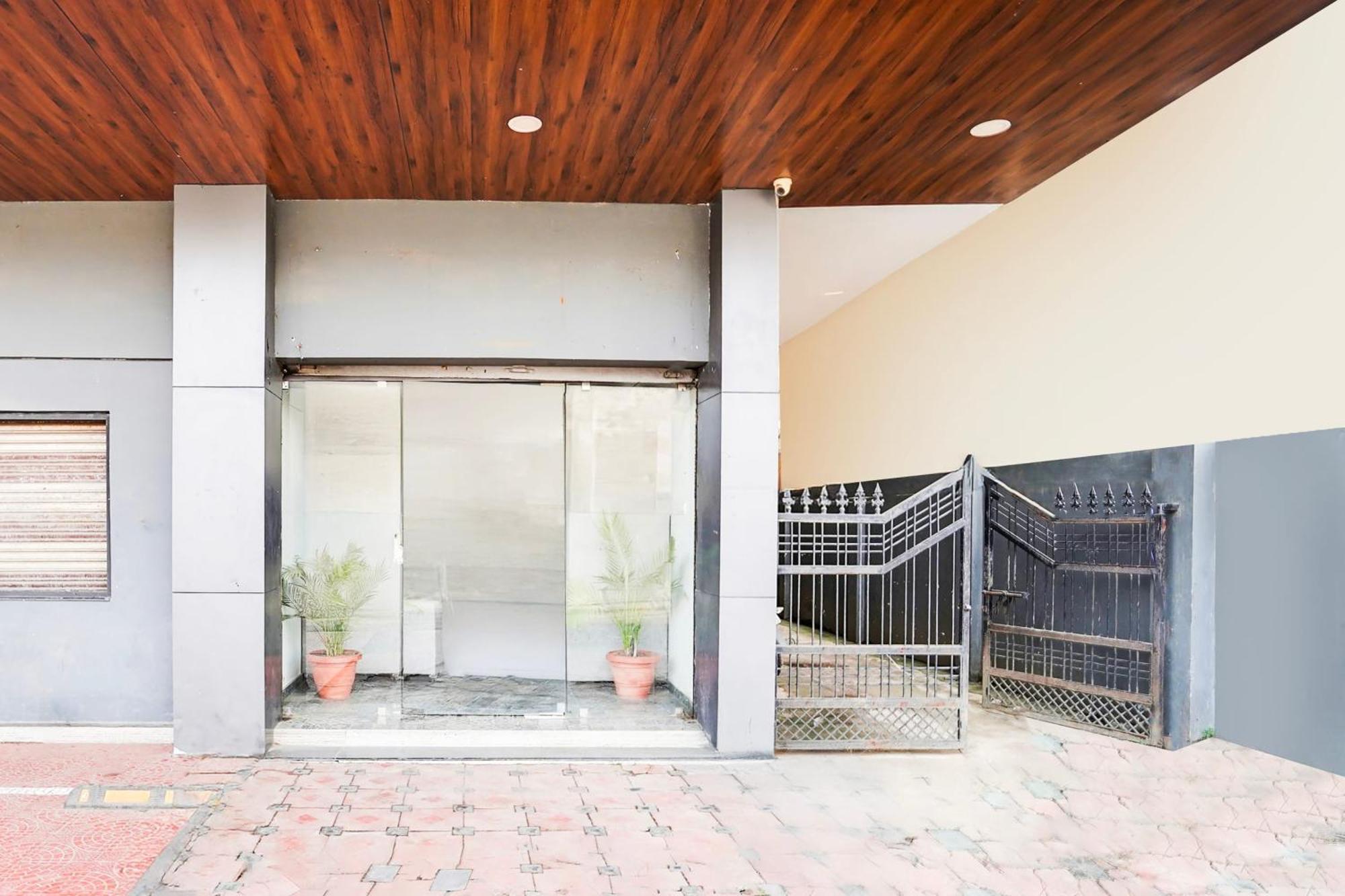 Super Hotel O Hingna Road Wanadongri Raipur  ภายนอก รูปภาพ