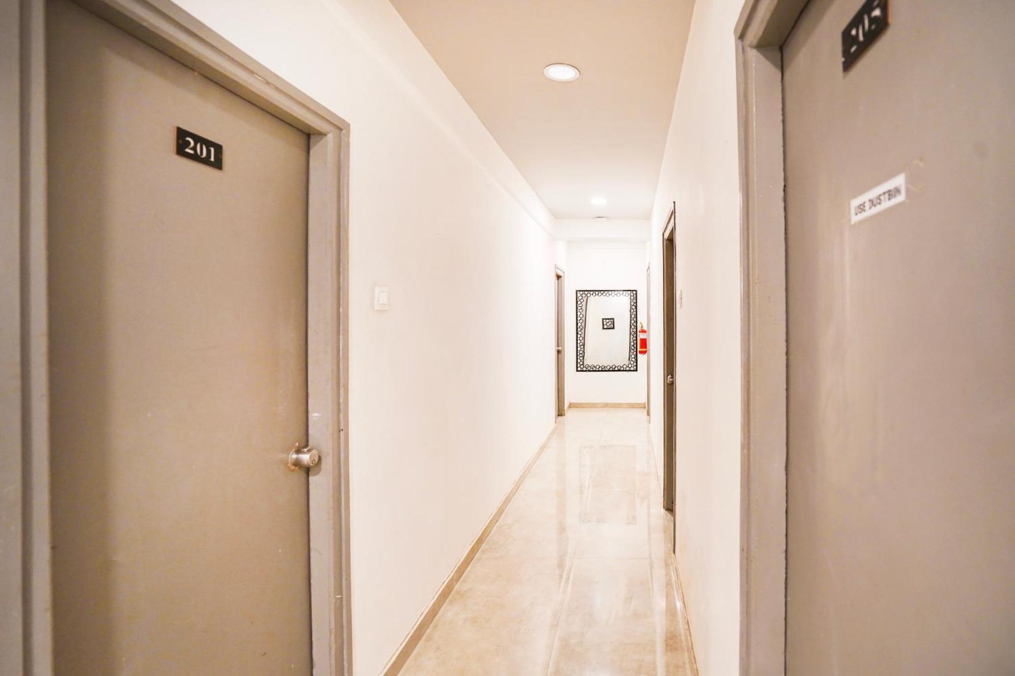 Super Hotel O Hingna Road Wanadongri Raipur  ภายนอก รูปภาพ
